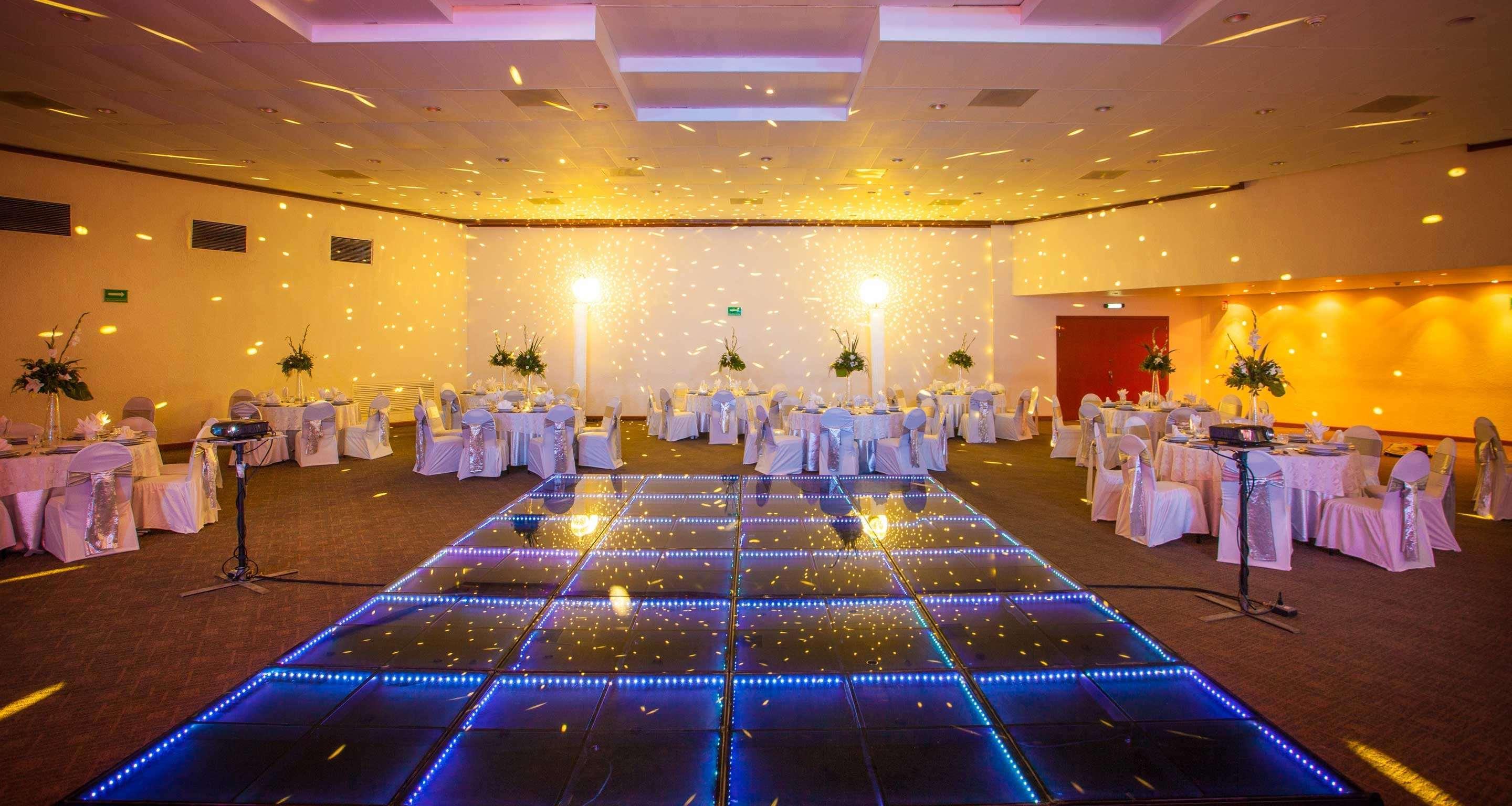 Grand Cantalagua Hotel Morelia, BW Signature Collection Dış mekan fotoğraf The ballroom at the Crowne Plaza Hotel, Dublin Airport