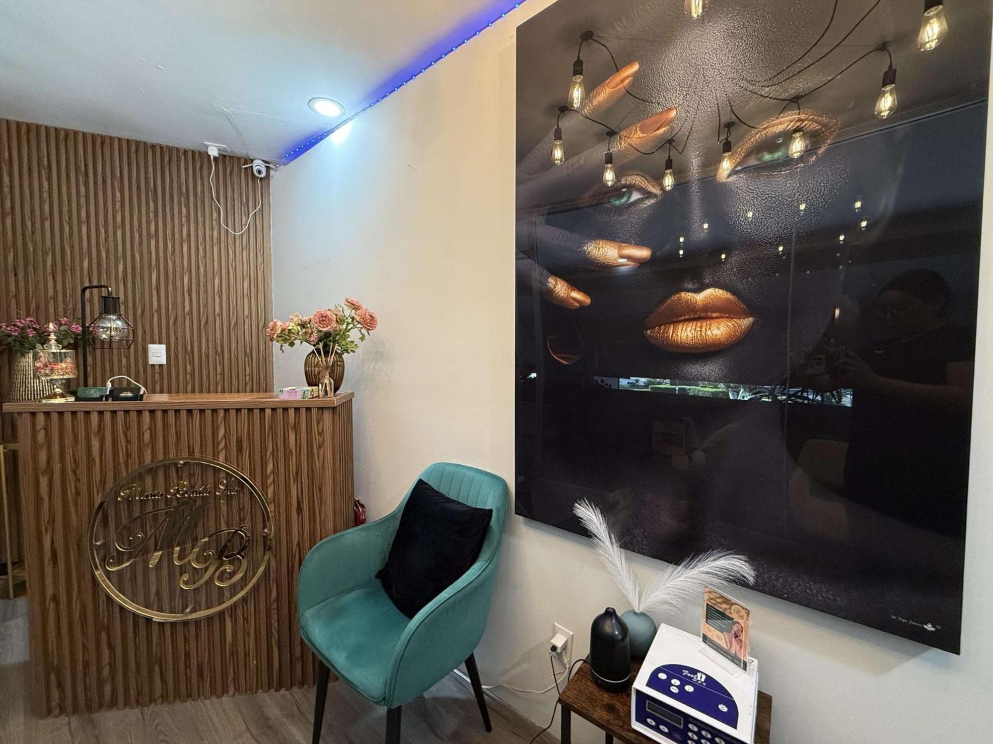 Grand Cantalagua Hotel Morelia, BW Signature Collection Dış mekan fotoğraf The interior of a medical spa in the UK